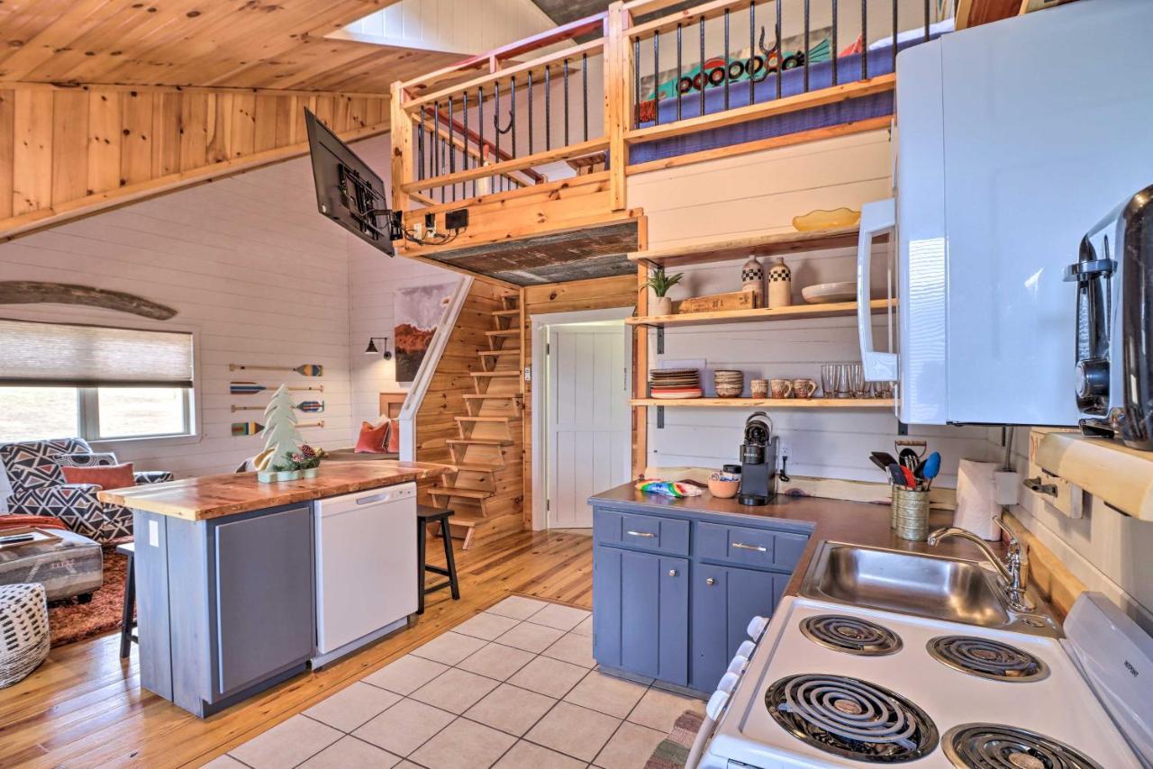 Cheery Pet-Friendly Studio With Shared Fire Pit Mountain View Extérieur photo
