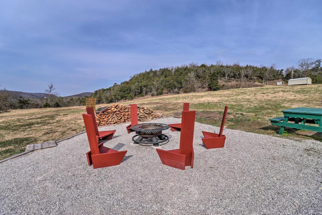 Cheery Pet-Friendly Studio With Shared Fire Pit Mountain View Extérieur photo